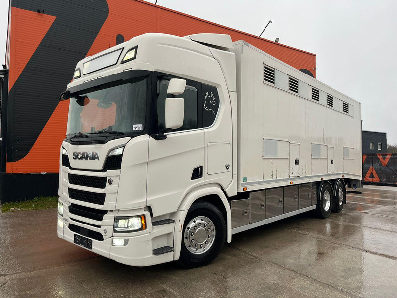 Scania R 580 6x2*4 RETARDER / BOX L=8168 mm - Для перевезення худоби вантажівка: фото 2 Scania R 580 6x2*4 RETARDER / BOX L=8168 mm - Для перевезення худоби вантажівка: фото 2