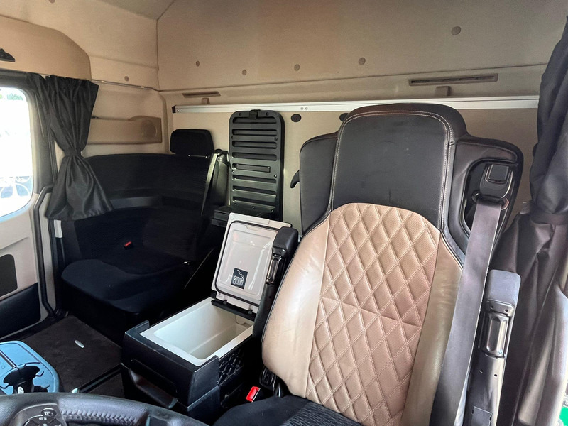 Mercedes-Benz Actros 2553 6x2 STREAMSPACE / RETARDER / PTO в лізинг Mercedes-Benz Actros 2553 6x2 STREAMSPACE / RETARDER / PTO: фото 18