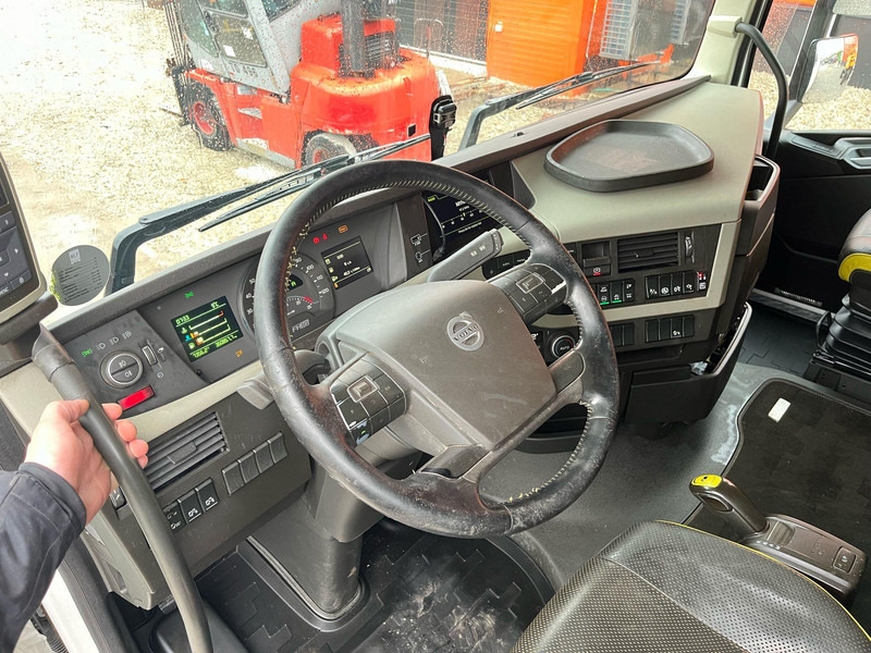 Бортова вантажівка/ Платформа, Вантажівка з маніпулятором Volvo FH 16 600 6x2*4 HIAB 166E-5 HIPRO / PLATFORM L=6309 mm: фото 15 Бортова вантажівка/ Платформа, Вантажівка з маніпулятором Volvo FH 16 600 6x2*4 HIAB 166E-5 HIPRO / PLATFORM L=6309 mm: фото 15