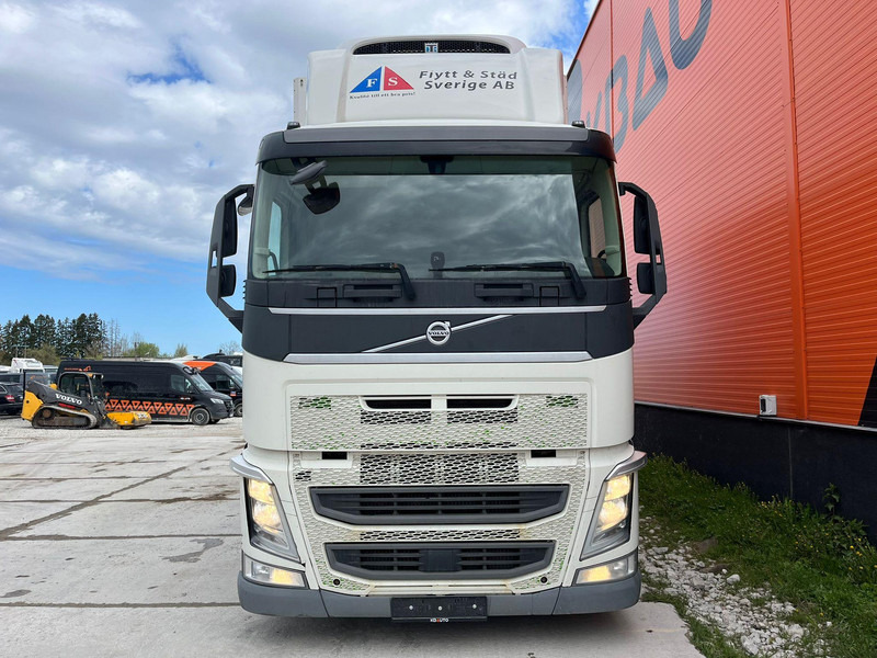 Volvo FH 460 6x2*4 FOR SALE AS CHASSIS / CHASSIS L=7400 mm - Вантажівка шасі: фото 3 Volvo FH 460 6x2*4 FOR SALE AS CHASSIS / CHASSIS L=7400 mm - Вантажівка шасі: фото 3