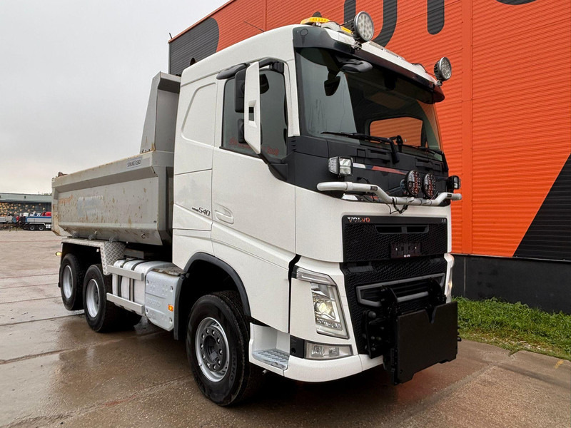 Volvo FH 540 6x4 RETARDER / TANDEM AXLE LIFT / SNOWPLOW EQUIPMENT / BOX L = 4473 mm - Самоскид вантажівка: фото 4 Volvo FH 540 6x4 RETARDER / TANDEM AXLE LIFT / SNOWPLOW EQUIPMENT / BOX L = 4473 mm - Самоскид вантажівка: фото 4