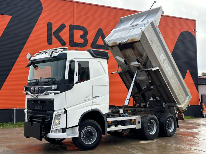 Volvo FH 540 6x4 RETARDER / TANDEM AXLE LIFT / SNOWPLOW EQUIPMENT / BOX L = 4473 mm - Самоскид вантажівка: фото 2 Volvo FH 540 6x4 RETARDER / TANDEM AXLE LIFT / SNOWPLOW EQUIPMENT / BOX L = 4473 mm - Самоскид вантажівка: фото 2
