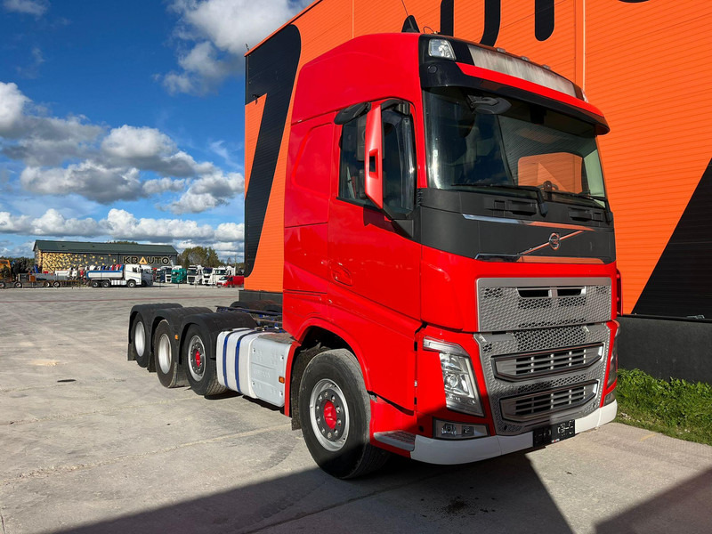 Volvo FH 540 8x2/4 RETARDER / CHASSIS L=5606 mm - Вантажівка шасі: фото 3 Volvo FH 540 8x2/4 RETARDER / CHASSIS L=5606 mm - Вантажівка шасі: фото 3
