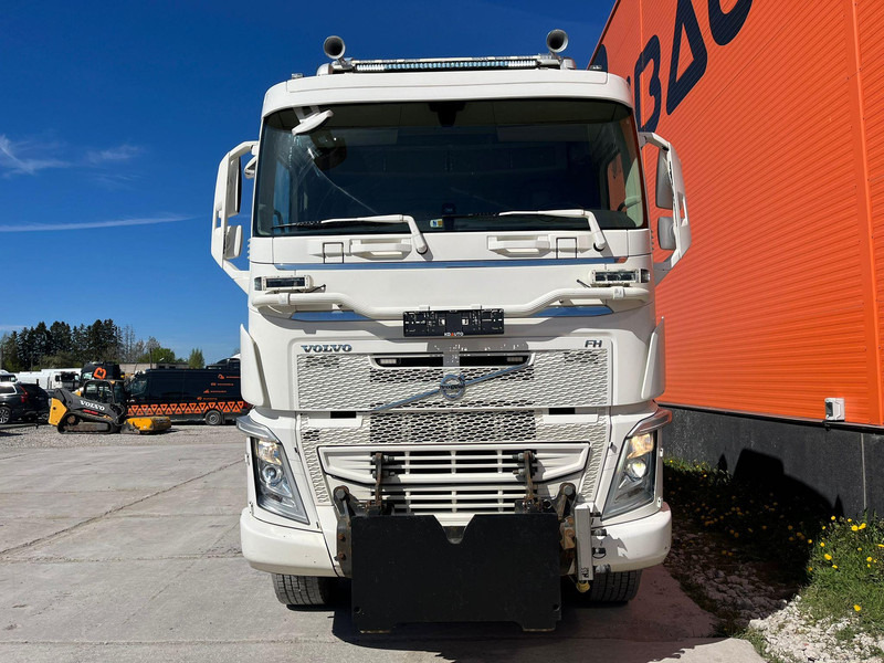 Volvo FH 540 8x4 RETARDER / TANDEM AXLE LIFT / BIG AXLES / BOX L=5704 mm - Самоскид вантажівка: фото 3 Volvo FH 540 8x4 RETARDER / TANDEM AXLE LIFT / BIG AXLES / BOX L=5704 mm - Самоскид вантажівка: фото 3