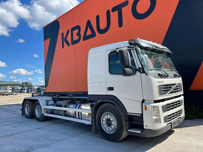 Volvo FM 420 6x4 HIAB 20 ton / L=5600 mm - Гаковий мультиліфт вантажівка: фото 4 Volvo FM 420 6x4 HIAB 20 ton / L=5600 mm - Гаковий мультиліфт вантажівка: фото 4