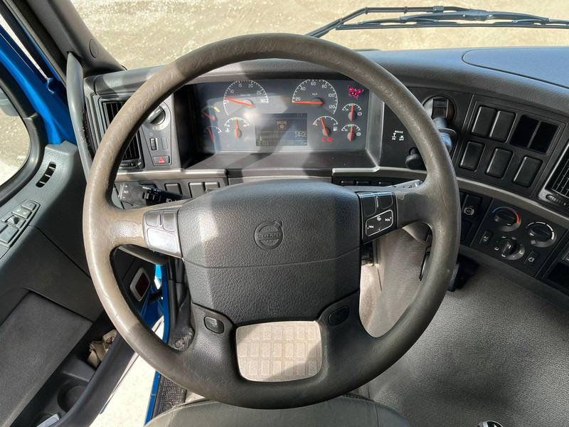 Бортова вантажівка/ Платформа, Вантажівка з маніпулятором Volvo FM 9 300 6x2*4 HIAB 085D-3 / PLATFORM L=6320 mm: фото 16
