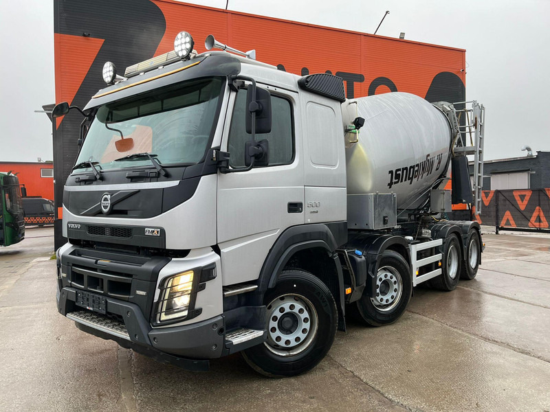 Автобетонозмішувач Volvo FMX 500 8x4 SARAKA HR-11 / 10 m3 + CHUTE 10 m / TANDEM AXLE LIFT: фото 9 Автобетонозмішувач Volvo FMX 500 8x4 SARAKA HR-11 / 10 m3 + CHUTE 10 m / TANDEM AXLE LIFT: фото 9