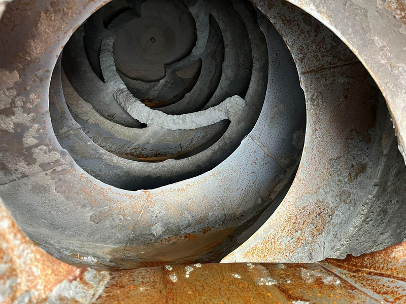 Автобетонозмішувач Volvo FMX 500 8x4 SARAKA HR-11 / 10 m3 + CHUTE 10 m / TANDEM AXLE LIFT: фото 13 Автобетонозмішувач Volvo FMX 500 8x4 SARAKA HR-11 / 10 m3 + CHUTE 10 m / TANDEM AXLE LIFT: фото 13