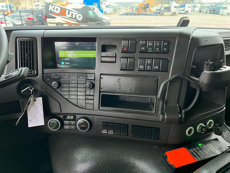 Автобетонозмішувач Volvo FMX 500 8x4 SARAKA HR-11 / 10 m3 + CHUTE 10 m / TANDEM AXLE LIFT: фото 19 Автобетонозмішувач Volvo FMX 500 8x4 SARAKA HR-11 / 10 m3 + CHUTE 10 m / TANDEM AXLE LIFT: фото 19