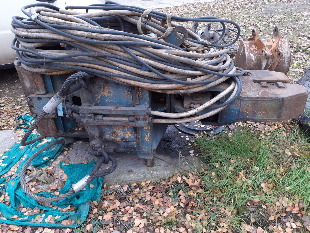 Wibromłot elektryczny TOMEN VM2-2000 do larsenów - Навісне обладнання в категорії Будівельна техніка: фото 4 Wibromłot elektryczny TOMEN VM2-2000 do larsenów - Навісне обладнання в категорії Будівельна техніка: фото 4