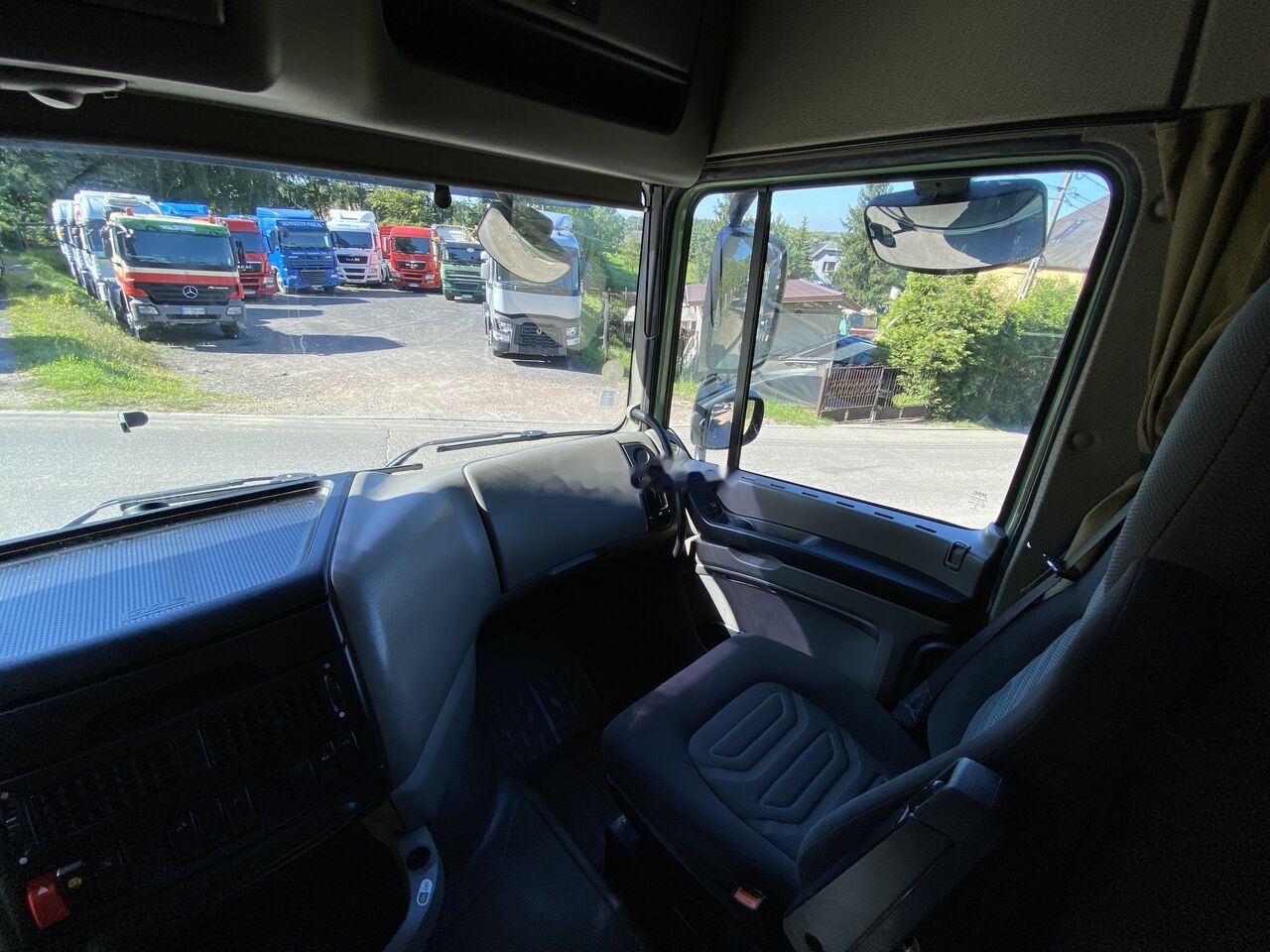 Тягач DAF XF 105 460: фото 15