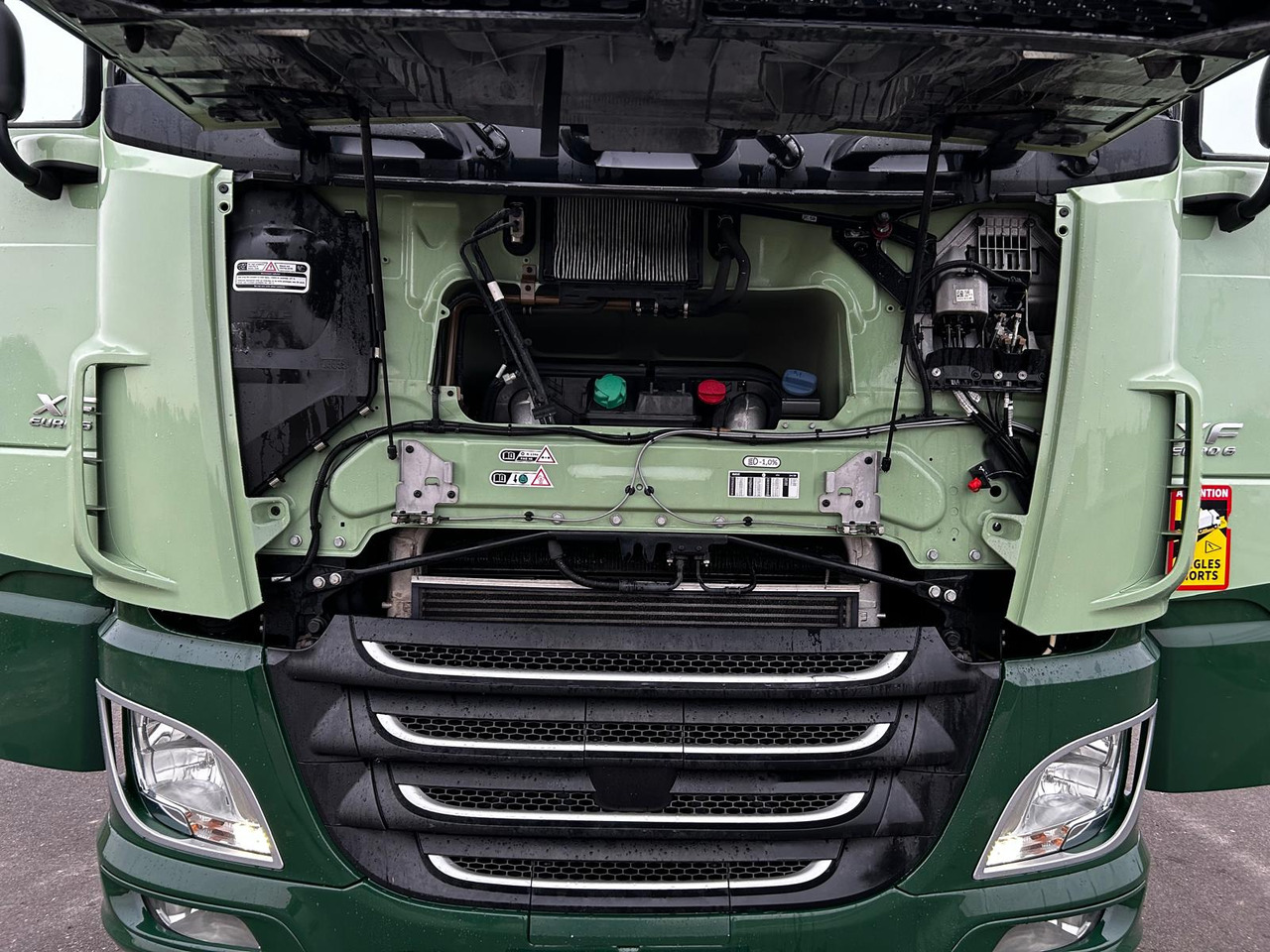 Тягач DAF XF 106 510: фото 31