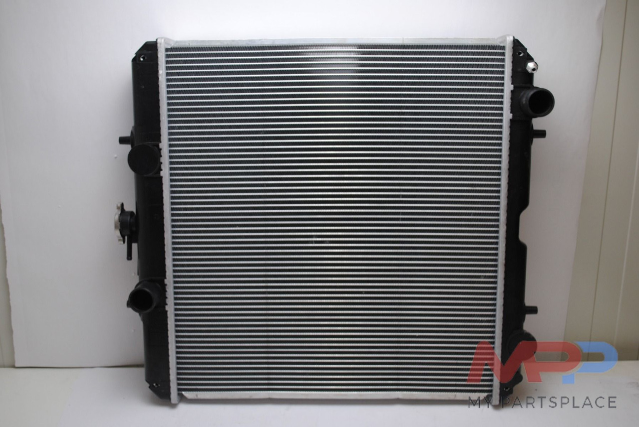 Yanmar Yanmar Radiator 184015-44501 18401544501 129601-44500 - Двигун: фото 3 Yanmar Yanmar Radiator 184015-44501 18401544501 129601-44500 - Двигун: фото 3