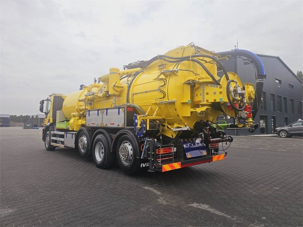 Iveco RAVO WUKO FOR CHANNEL CLEANING druck saug kanal - Асенізатори: фото 5 Iveco RAVO WUKO FOR CHANNEL CLEANING druck saug kanal - Асенізатори: фото 5