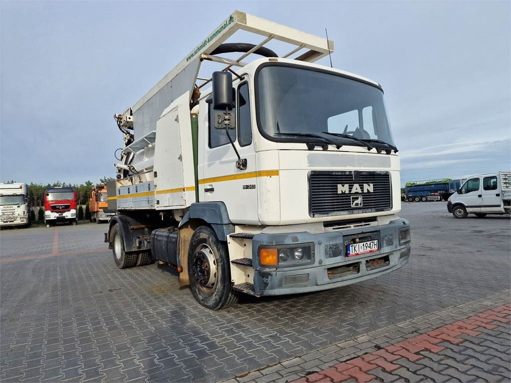 MAN WUKO MORO KOMBI FOR CHANNEL CLEANING - Асенізатори: фото 2 MAN WUKO MORO KOMBI FOR CHANNEL CLEANING - Асенізатори: фото 2