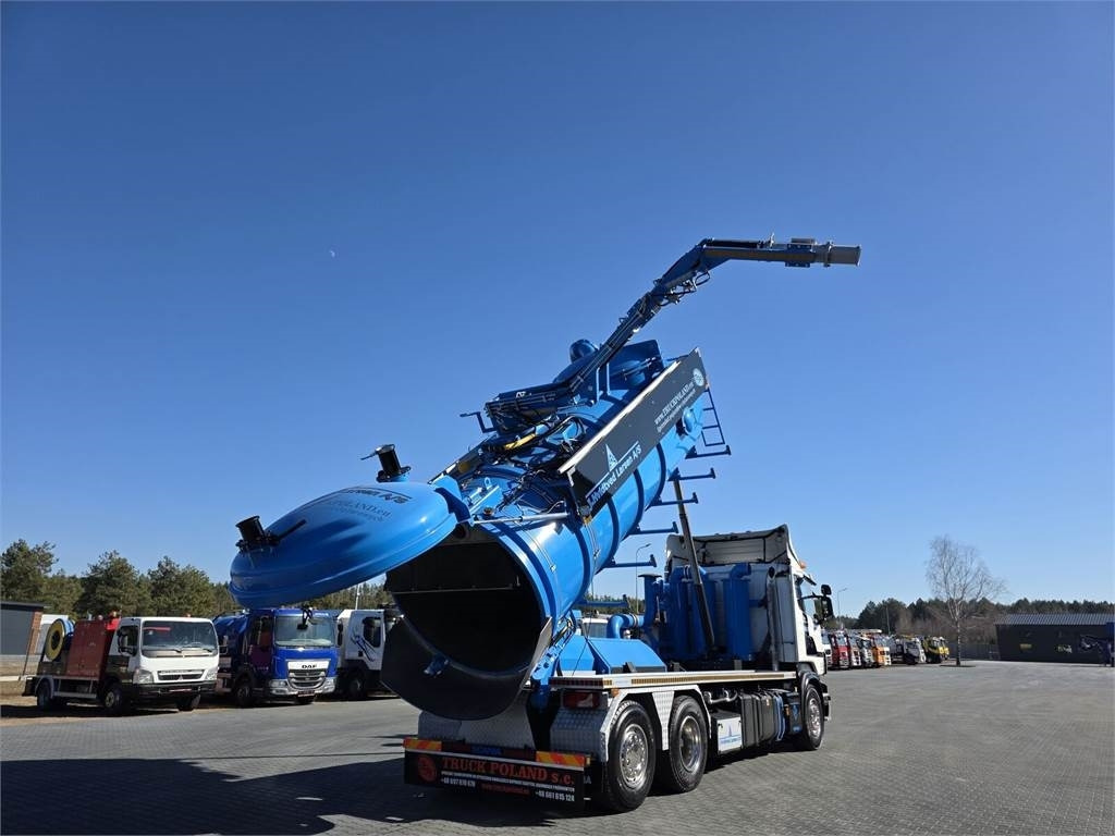 Scania Larsen FlexVac 311 Vacuum suction loader - Екскаватор: фото 1 Scania Larsen FlexVac 311 Vacuum suction loader - Екскаватор: фото 1