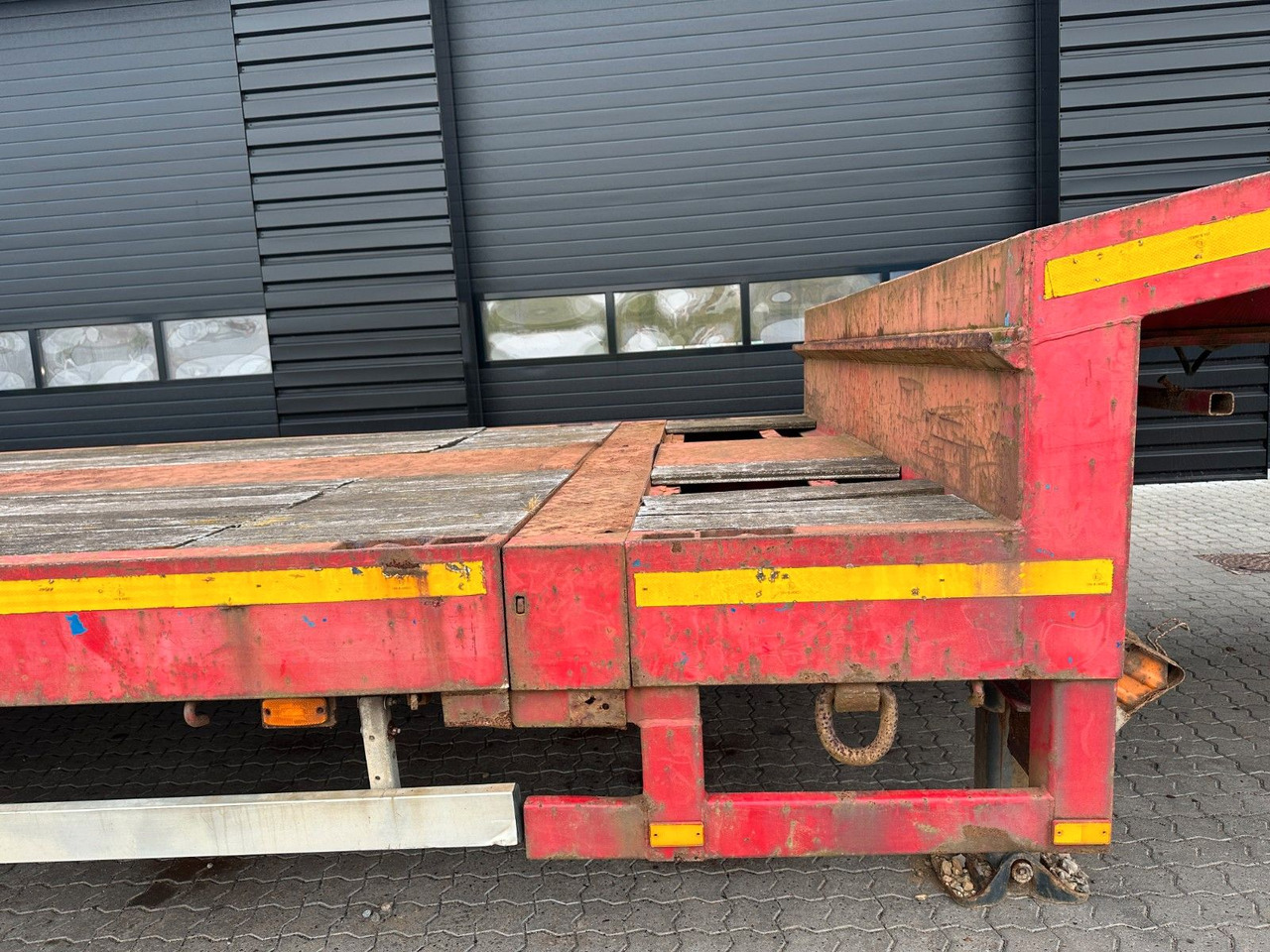 Broshuis 4 achs tieflader / 2 x ausziehbar / 43.650 mm - Низькорамна платформа напівпричіп: фото 5 Broshuis 4 achs tieflader / 2 x ausziehbar / 43.650 mm - Низькорамна платформа напівпричіп: фото 5