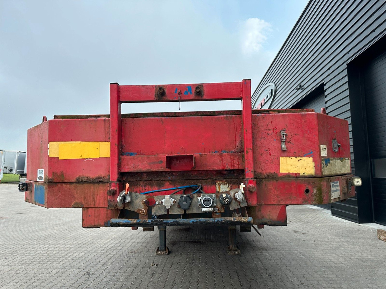 Broshuis 4 achs tieflader / 2 x ausziehbar / 43.650 mm - Низькорамна платформа напівпричіп: фото 4 Broshuis 4 achs tieflader / 2 x ausziehbar / 43.650 mm - Низькорамна платформа напівпричіп: фото 4