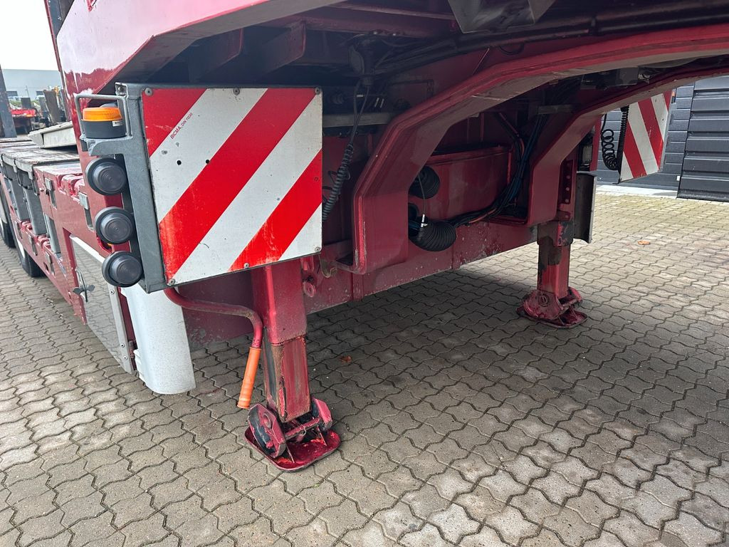 Emtech AMT 4 achs tieflader / radmulden / zwangslenkung Emtech AMT 4 achs tieflader / radmulden / zwangslenkung - Низькорамна платформа напівпричіп: фото 3 Emtech AMT 4 achs tieflader / radmulden / zwangslenkung Emtech AMT 4 achs tieflader / radmulden / zwangslenkung - Низькорамна платформа напівпричіп: фото 3