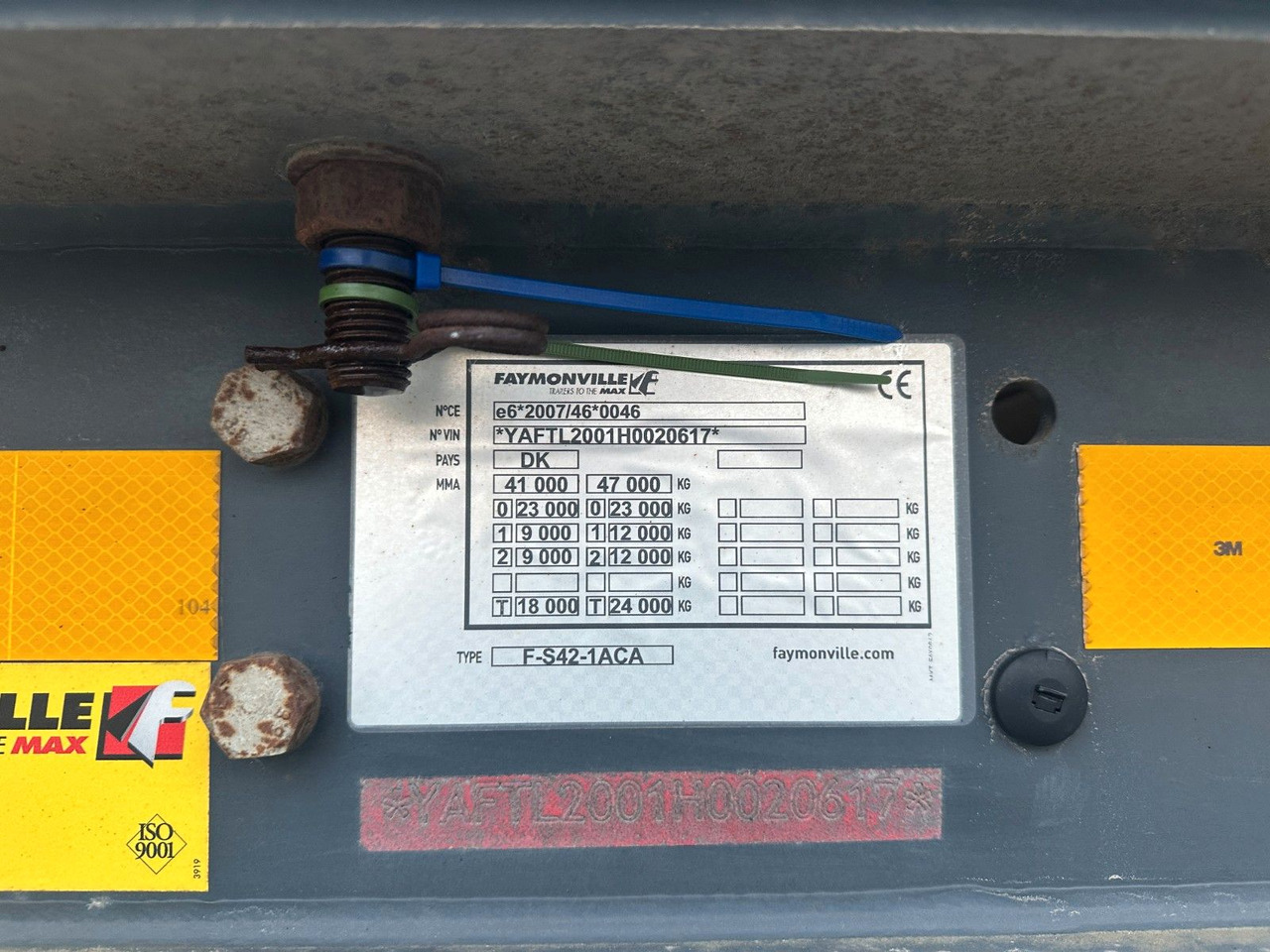 Faymonville 2 achs tiefbett / ausziehbar / Forstmaschinen - Низькорамна платформа напівпричіп: фото 3 Faymonville 2 achs tiefbett / ausziehbar / Forstmaschinen - Низькорамна платформа напівпричіп: фото 3