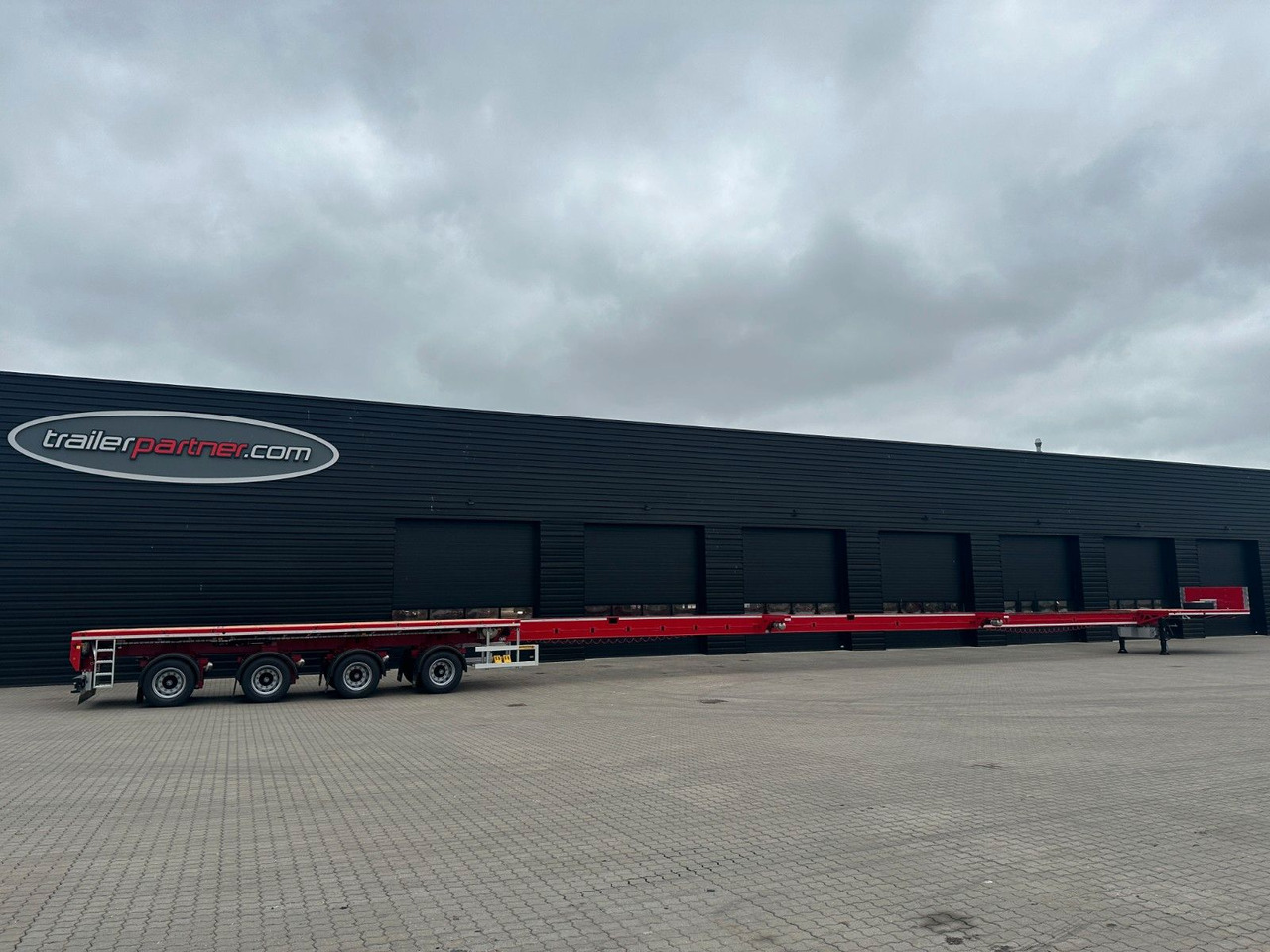 Faymonville 4 achs Telemax AAA / 36.000 mm - Низькорамна платформа напівпричіп: фото 1 Faymonville 4 achs Telemax AAA / 36.000 mm - Низькорамна платформа напівпричіп: фото 1