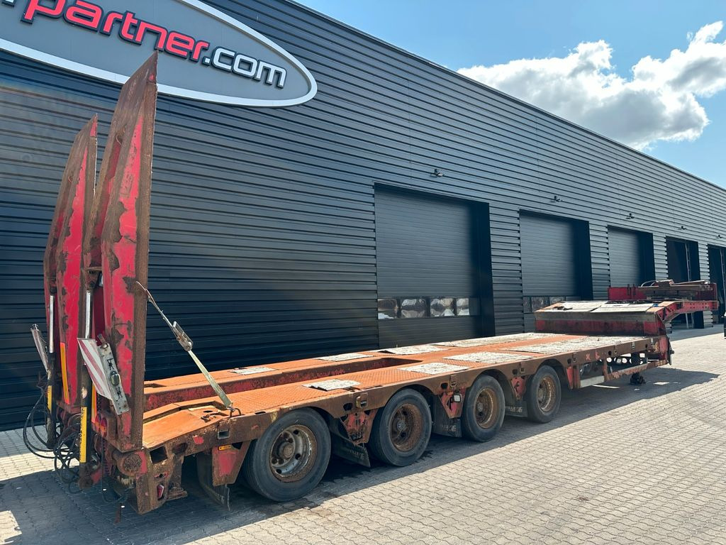 Faymonville 4 achs tieflader / Baggermulde Faymonville 4 achs tieflader / Baggermulde - Низькорамна платформа напівпричіп: фото 2 Faymonville 4 achs tieflader / Baggermulde Faymonville 4 achs tieflader / Baggermulde - Низькорамна платформа напівпричіп: фото 2