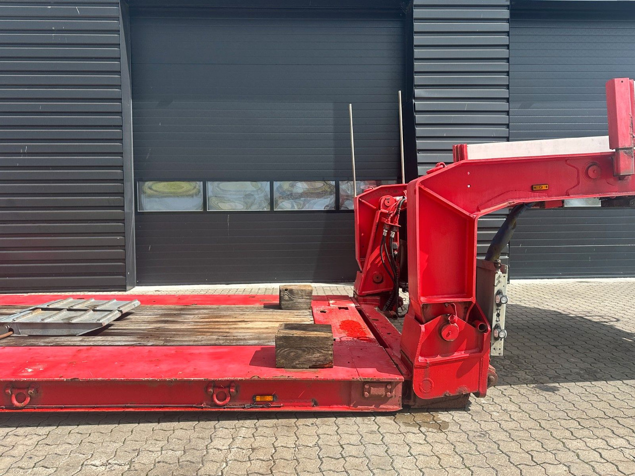 Faymonville Megamax 2 achs. tiefbett - Низькорамна платформа напівпричіп: фото 5 Faymonville Megamax 2 achs. tiefbett - Низькорамна платформа напівпричіп: фото 5