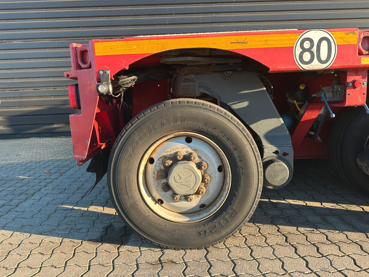 Faymonville Megamax 3 achs tiefbett / 3 x 12.000 kg Pendel - Низькорамна платформа напівпричіп: фото 5 Faymonville Megamax 3 achs tiefbett / 3 x 12.000 kg Pendel - Низькорамна платформа напівпричіп: фото 5