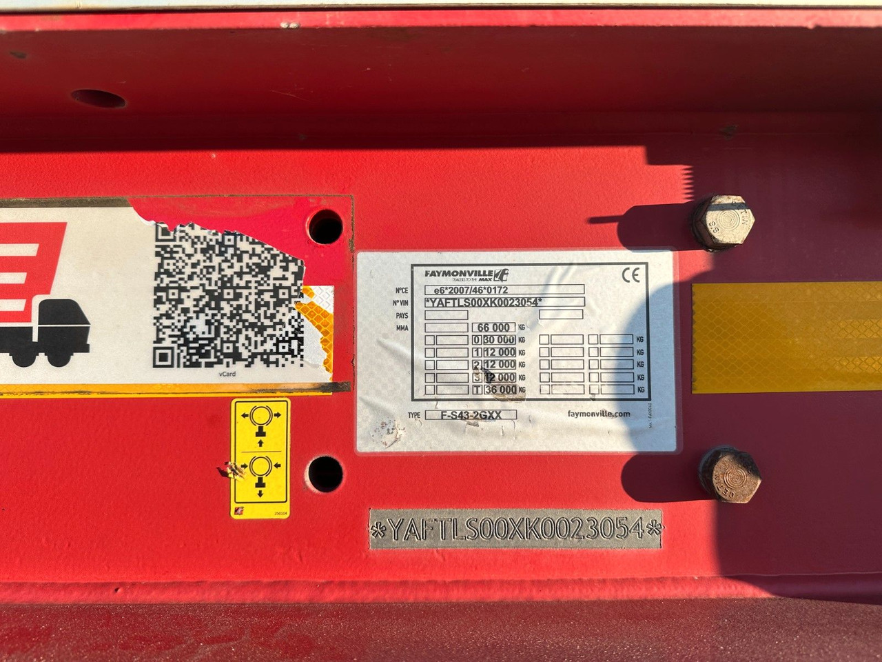 Faymonville Megamax 3 achs tiefbett / 3 x 12.000 kg Pendel - Низькорамна платформа напівпричіп: фото 3 Faymonville Megamax 3 achs tiefbett / 3 x 12.000 kg Pendel - Низькорамна платформа напівпричіп: фото 3