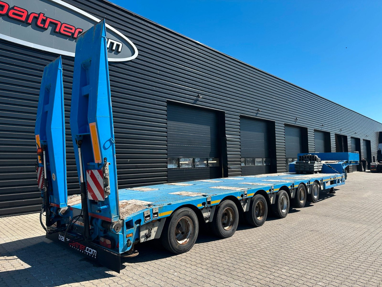 Faymonville Multimax 6 achs tieflader / ausziehbar - Низькорамна платформа напівпричіп: фото 2 Faymonville Multimax 6 achs tieflader / ausziehbar - Низькорамна платформа напівпричіп: фото 2