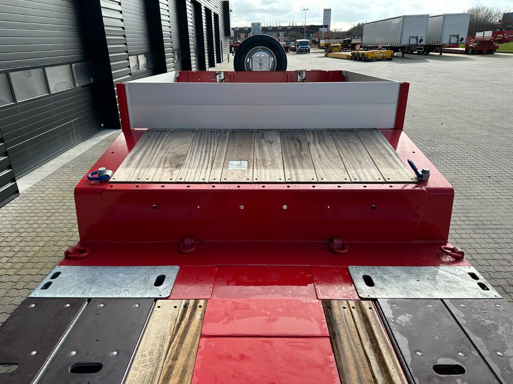 Faymonville Multimax N 4 LAUM RM 2+2 Faymonville Multimax N 4 LAUM RM 2+2 - Низькорамна платформа напівпричіп: фото 5 Faymonville Multimax N 4 LAUM RM 2+2 Faymonville Multimax N 4 LAUM RM 2+2 - Низькорамна платформа напівпричіп: фото 5