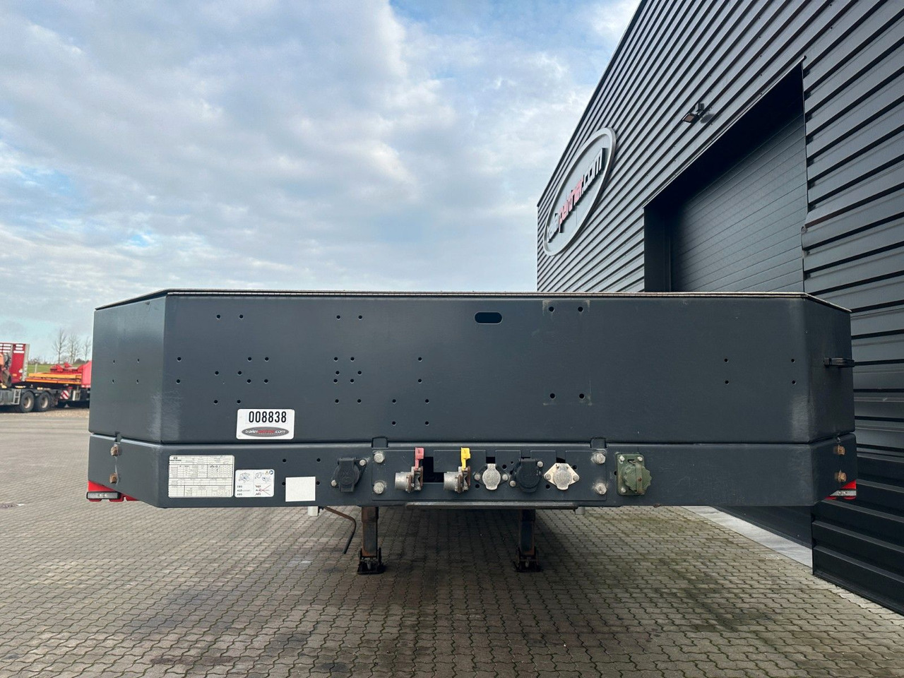 Goldhofer Stepstar 4 achs tieflader / Ausziehbar - Низькорамна платформа напівпричіп: фото 3 Goldhofer Stepstar 4 achs tieflader / Ausziehbar - Низькорамна платформа напівпричіп: фото 3