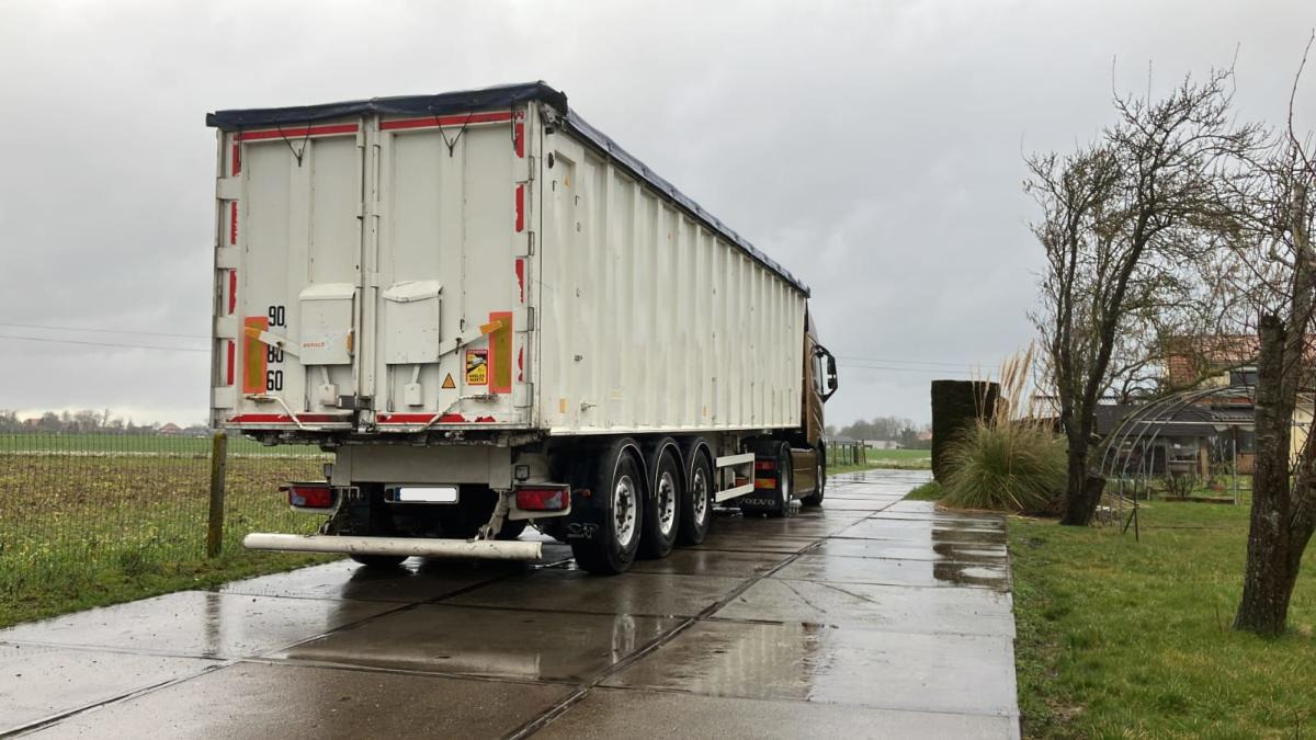 Benalu C39C16 - Самоскид напівпричіп: фото 5 Benalu C39C16 - Самоскид напівпричіп: фото 5