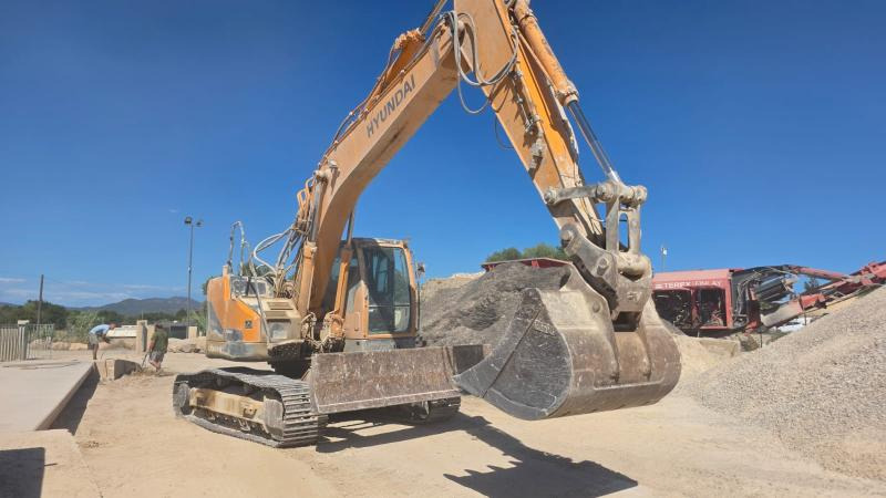 Hyundai Robex 235 LCR-9 - Гусеничний екскаватор: фото 2 Hyundai Robex 235 LCR-9 - Гусеничний екскаватор: фото 2