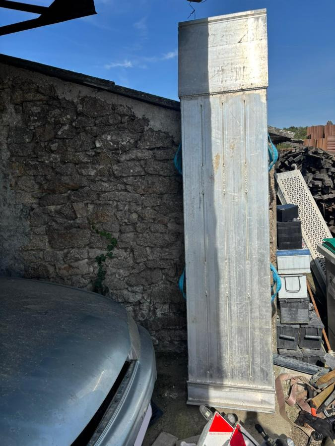 Kässbohrer LOWBED LB3E - Низькорамна платформа напівпричіп: фото 4 Kässbohrer LOWBED LB3E - Низькорамна платформа напівпричіп: фото 4