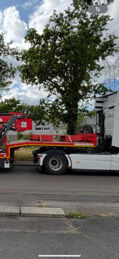 Kässbohrer LOWBED LB3E - Низькорамна платформа напівпричіп: фото 2 Kässbohrer LOWBED LB3E - Низькорамна платформа напівпричіп: фото 2