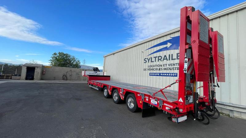 Syltrailer Porte Engins Caiboutti (Location / Rent) SYL227 - Низькорамна платформа напівпричіп: фото 2 Syltrailer Porte Engins Caiboutti (Location / Rent) SYL227 - Низькорамна платформа напівпричіп: фото 2