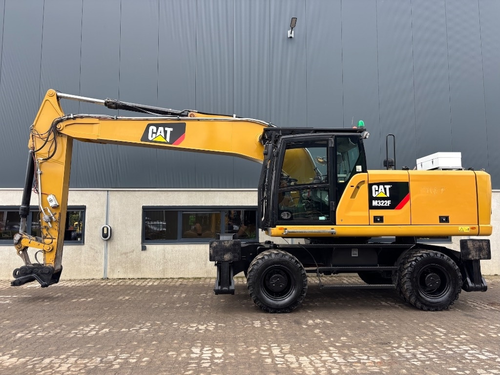 CAT CAT M 322 F - M322 - M 320 - M 318 - Колісний екскаватор: фото 2 CAT CAT M 322 F - M322 - M 320 - M 318 - Колісний екскаватор: фото 2