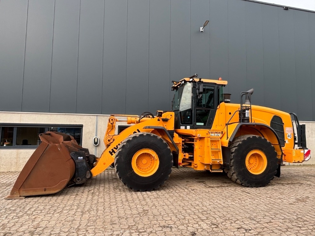 Hyundai HL 970 - HL970 - HL 975 - Колісний навантажувач: фото 2 Hyundai HL 970 - HL970 - HL 975 - Колісний навантажувач: фото 2