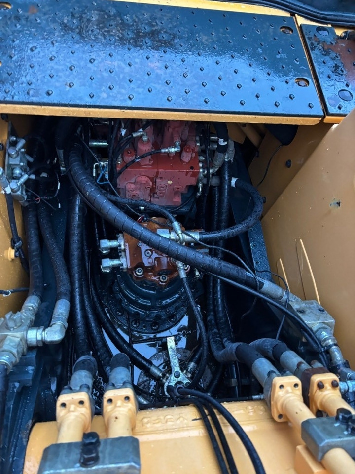 Гусеничний екскаватор Hyundai Robex 220 LC-9 A - 210LC-9A - 220LC-9A - R210 R220: фото 29 Гусеничний екскаватор Hyundai Robex 220 LC-9 A - 210LC-9A - 220LC-9A - R210 R220: фото 29