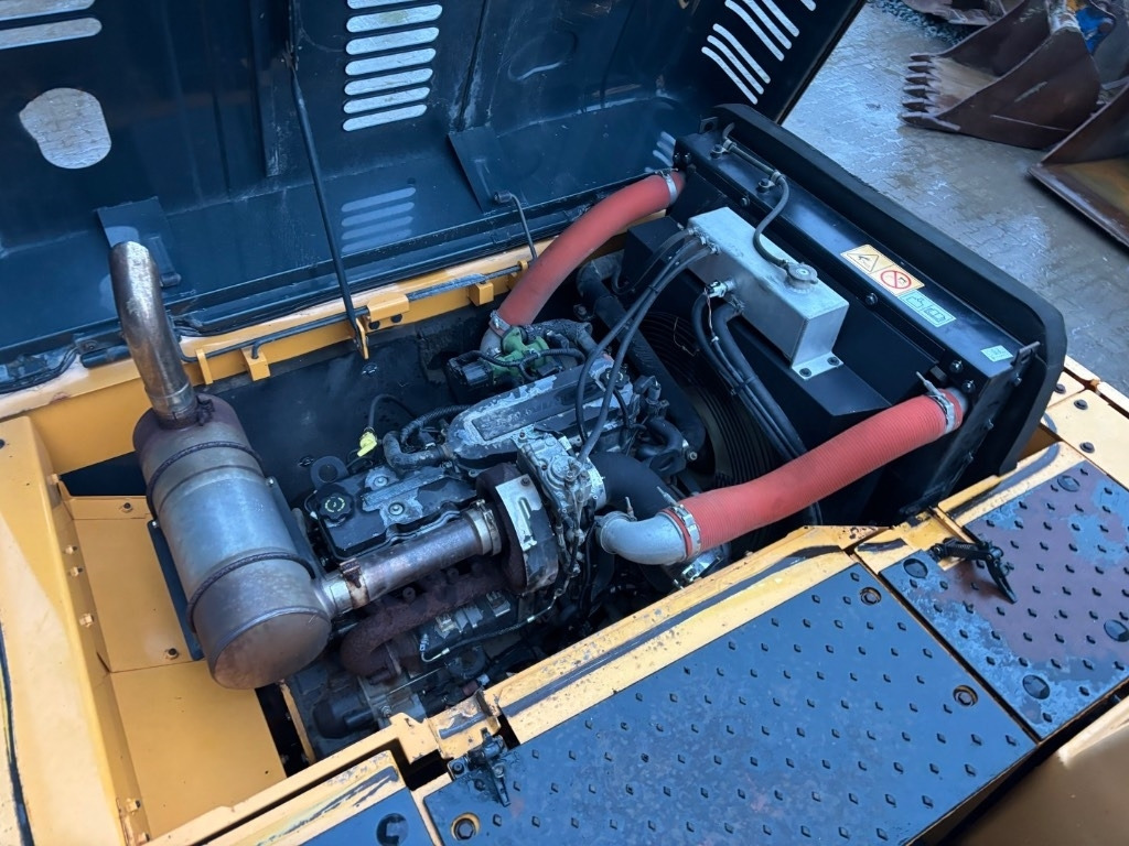 Гусеничний екскаватор Hyundai Robex 220 LC-9 A - 210LC-9A - 220LC-9A - R210 R220: фото 17 Гусеничний екскаватор Hyundai Robex 220 LC-9 A - 210LC-9A - 220LC-9A - R210 R220: фото 17