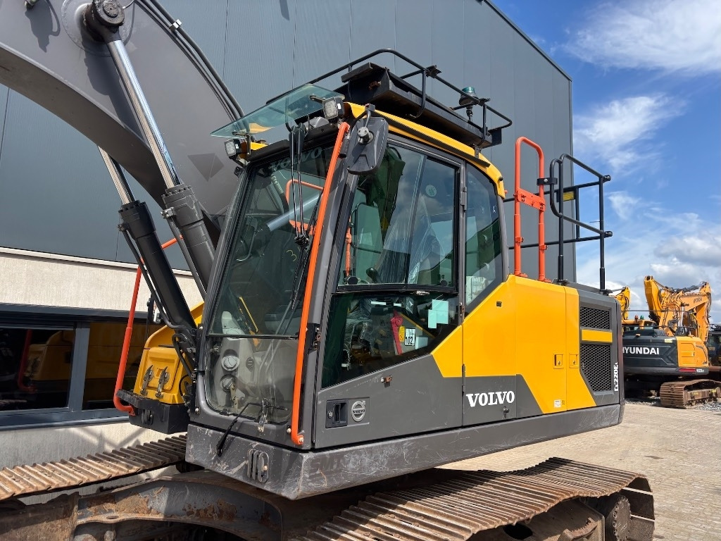 Гусеничний екскаватор Volvo EC 220 E L - EC220: фото 11