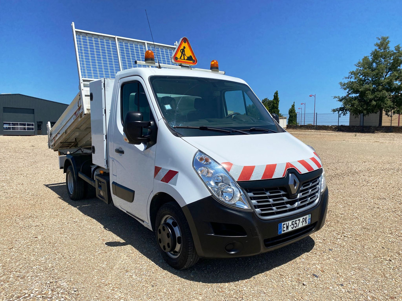 RENAULT Master III 2.3 DCI 165 ENERGY GRAND CONFORT BENNE+COFFRE - Малотоннажний самоскид: фото 2 RENAULT Master III 2.3 DCI 165 ENERGY GRAND CONFORT BENNE+COFFRE - Малотоннажний самоскид: фото 2