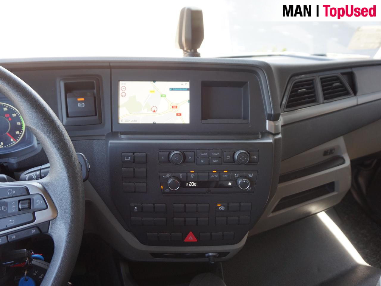 MAN TGM 18.320 4x2 BL CH - Бортова вантажівка/ Платформа: фото 4 MAN TGM 18.320 4x2 BL CH - Бортова вантажівка/ Платформа: фото 4
