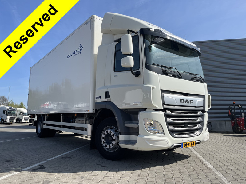 DAF CF 260 FA / 18 Ton / 93 dkm / Box / Laadklep / APK 09-25 - Вантажівка з закритим кузовом: фото 1 DAF CF 260 FA / 18 Ton / 93 dkm / Box / Laadklep / APK 09-25 - Вантажівка з закритим кузовом: фото 1