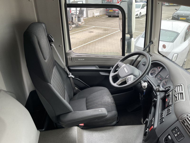 DAF CF 260 FA / Carrier Koeler - 30 gr / Chereau Frigobox / Laadklep 2000 kg - Рефрижератор вантажівка: фото 3 DAF CF 260 FA / Carrier Koeler - 30 gr / Chereau Frigobox / Laadklep 2000 kg - Рефрижератор вантажівка: фото 3