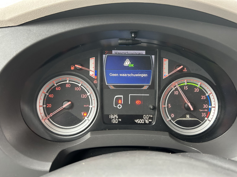 DAF LF 210 FA / 12 Ton / 450 dkm / Tacho V2 / Box / Laadklep / APK TUV 09-26 - Вантажівка з закритим кузовом: фото 4 DAF LF 210 FA / 12 Ton / 450 dkm / Tacho V2 / Box / Laadklep / APK TUV 09-26 - Вантажівка з закритим кузовом: фото 4