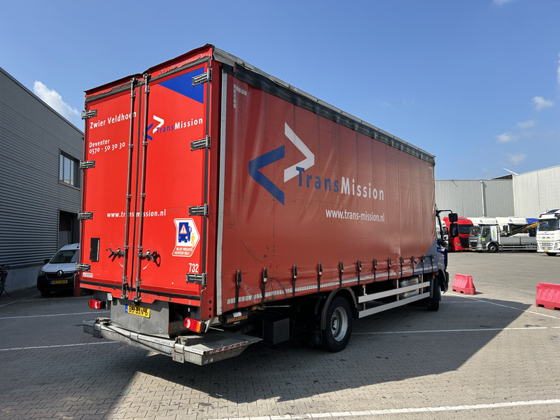 DAF LF 210 FA / 361 dkm / Curtainside / Loadlift / NL Truck - Тентована вантажівка: фото 2 DAF LF 210 FA / 361 dkm / Curtainside / Loadlift / NL Truck - Тентована вантажівка: фото 2