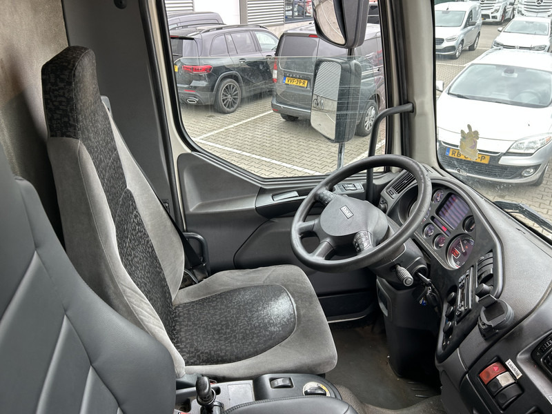 DAF LF55 220 Euro 4 / 12 Ton / 673 dkm / Box / Loadlift / APK TUV 01-26 - Вантажівка з закритим кузовом: фото 3 DAF LF55 220 Euro 4 / 12 Ton / 673 dkm / Box / Loadlift / APK TUV 01-26 - Вантажівка з закритим кузовом: фото 3