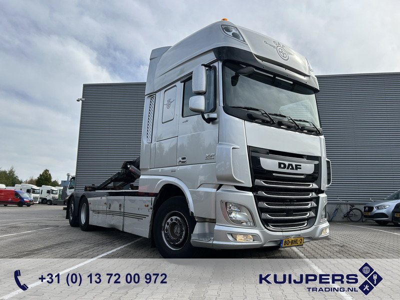 DAF XF 440 FAN SSC / Hiab Hook 21 Ton / 557 dkm / 9 Ton Front Axle - Гаковий мультиліфт вантажівка, Вантажівка з маніпулятором: фото 1 DAF XF 440 FAN SSC / Hiab Hook 21 Ton / 557 dkm / 9 Ton Front Axle - Гаковий мультиліфт вантажівка, Вантажівка з маніпулятором: фото 1